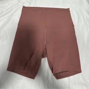Lululemon Wunder Train High-Rise Short
6"